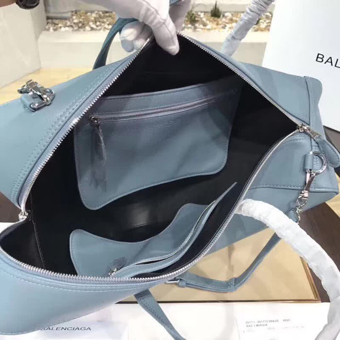 BALENCIAG巴黎世家 三角包大號  BL1502